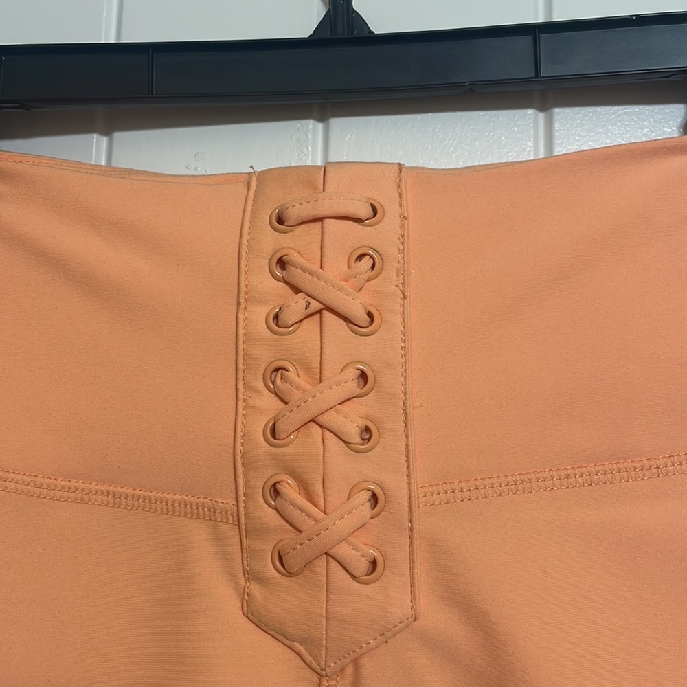 NWT WeWoreWhat Revolve Lace Up Bikers Peach Cobbler Orange Sz S - Picture 4 of 5
